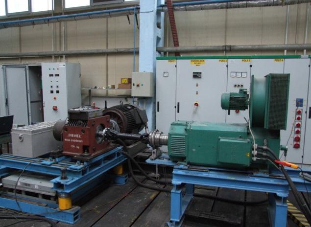 126 Zeszyty Problemowe Maszyny Elektryczne Nr 1/2014 (101) W następnej kolejności przeprowadzone zostały badania w skali laboratoryjnej silnika asynchronicznego (rozwiązanie Izol-Plast) w porównaniu