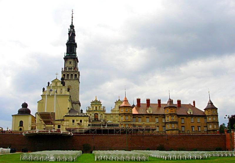 Jasnogórskie Śluby Narodu Polskiego Jest to modlitwa w formie ślubów złożonych Najświętszej Maryi Pannie, Królowej Polski.