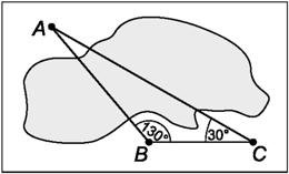 Zadanie 2. (3 pkt) Obiekty A i B leżą po dwóch stronach jeziora. W terenie dokonano pomiarów odpowiednich kątów i ich wyniki przedstawiono na rysunku.