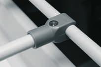 poprzecznej do boków perforowanych Transverse bar connector