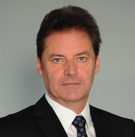 Zbigniew Jara Partner, Kancelaria JARA DRAPAŁA & PARTNERS Kieruje zespołami Prawa Spółek oraz Fuzji i Przejęć.