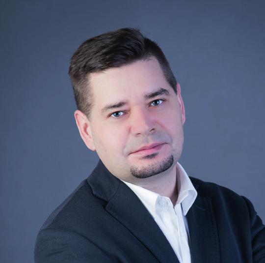 Od 1991 roku aktywnie uczestniczy w organizacji i realizacji walnych zgromadzeń spółek kapitałowych w kraju jak również tworzy i współtworzy procedury informatyczne służące usprawnieniu przebiegu