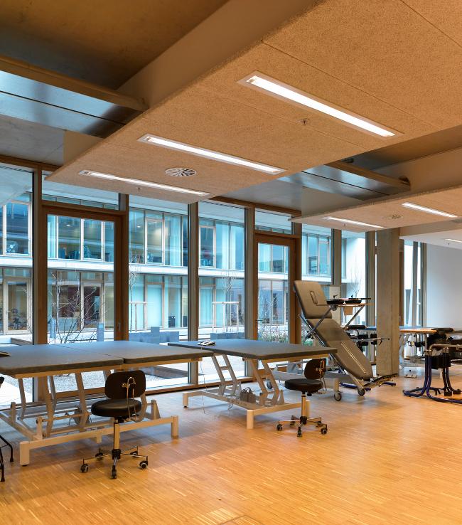 Luksemburskie Centrum Rehabilitacji w Kirchberg Obszary mieszkalne i wypoczynkowe położone są naprzeciwko cichej doliny położonej w sąsiedztwie parku.