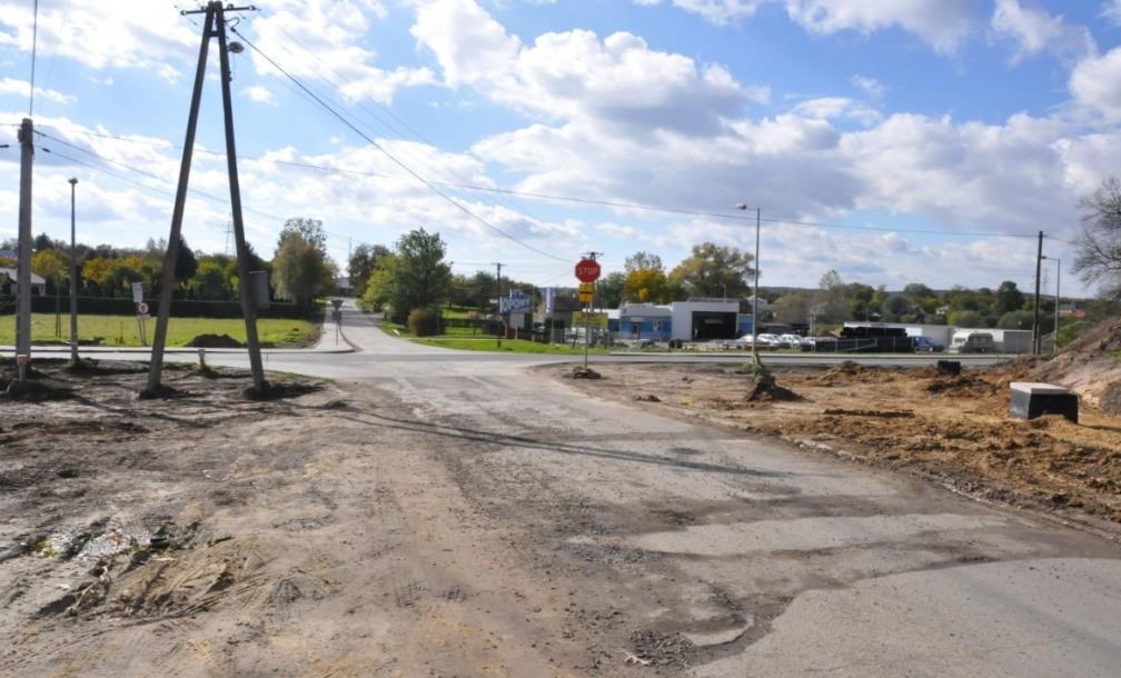 Inwestycje w infrastrukturę Drogi powiatowe Wspólna inwestycja Gminy Miejskiej Jarosław, gminy Pawłosiów oraz powiatu Jarosławskiego na