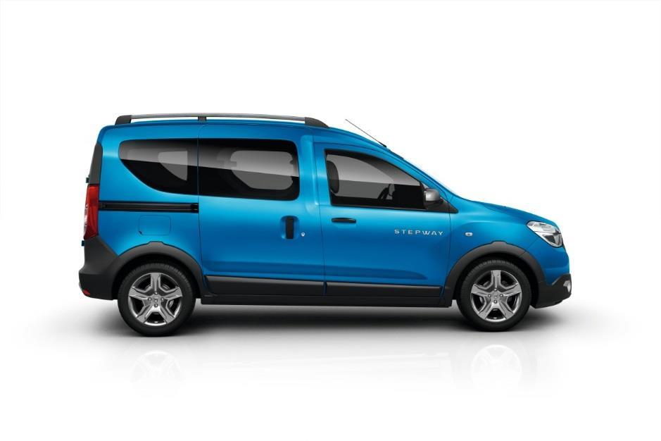 5 Blue dci 95 60 900 zł ELEMENTY WYPOSAŻENIA SERYJNEGO WERSJI :