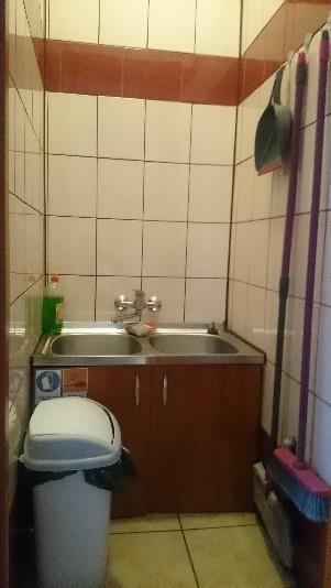 zaleceniami producenta oraz przechowywane są w oryginalnych opakowaniach.