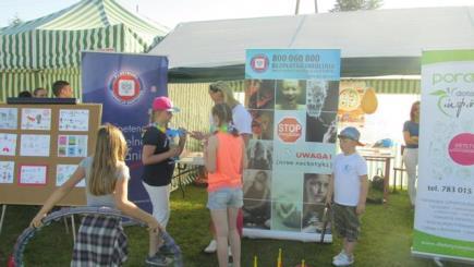 II Festiwalu Życia w Powidzu, na których promowano aktywność fizyczną poprzez udział dzieci i rodziców w konkurencjach sportowych oraz