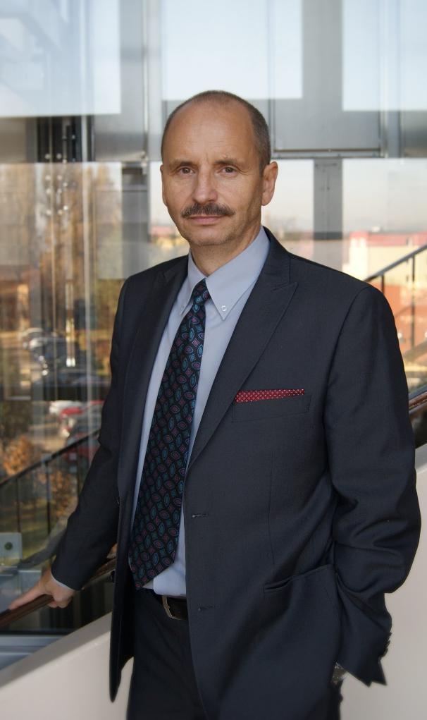 Dr hab. Jacek Adamek, prof. nadzw. UE Katedra Finansów i Rachunkowości 1. Ekonomia i finanse muzułmańskie 2. Kulturowe uwarunkowania rachunkowości 3.