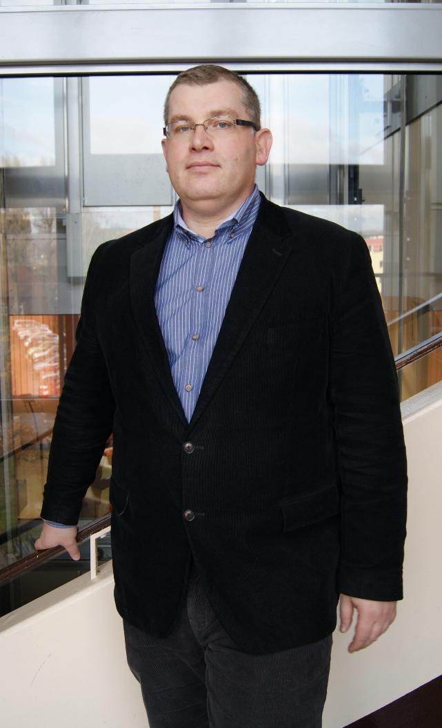 Dr hab. Andrzej Dudek, prof. nadzw. UE Katedra Ekonometrii i Informatyki 1. Komputerowa inżynieria finansowa, High Frequency Trading 2.