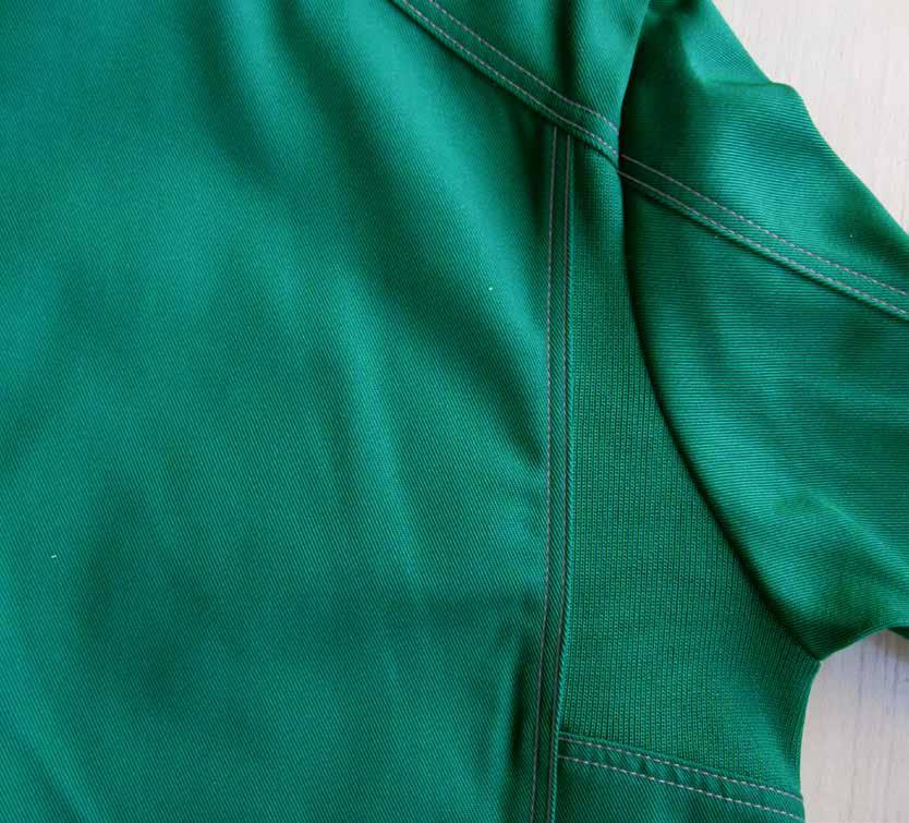 Bluza Plecy z wstawkami elastycznymi Bluza Art.