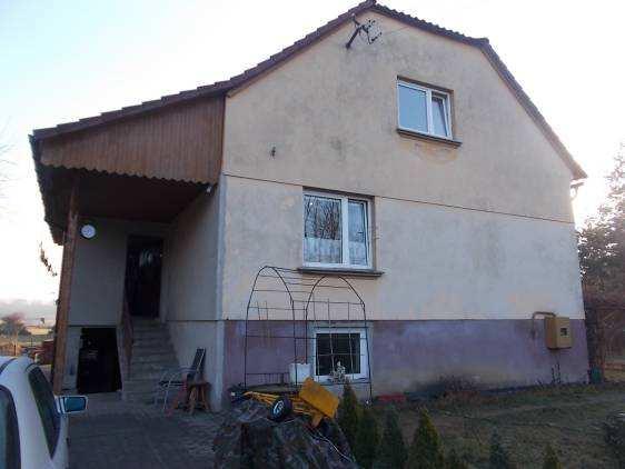 adresem Jaroszowice 13 OPIS ZABUDOWY NA GRUNCIE