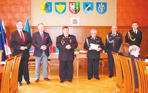 Programu Aktywnej Integracji Osób i Grup Zagrożonych Wykluczeniem Społecznym projekt OPS i PCPR.!"#$%&' )*+*',-./*012 /*31 4$56034*%5* 47.+%.8)5 7. 491-27%5*%59.-94 5%1*: ;-9)/5 3,."*)4%.:49$.7.: $*/.
