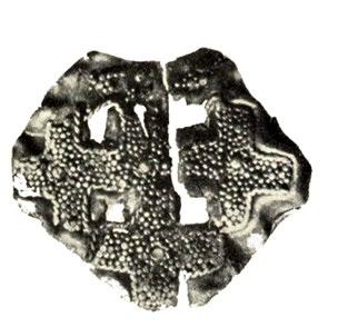1958: Abb.70; Kleingärtner 2007: Taf. 22b]. Identyczny jest układ krzyży z czterema czworobocznymi polami wewnątrz oraz wypełnienie granulacją. Zawieszki różni filigranowy drucik otaczający krawędzie.