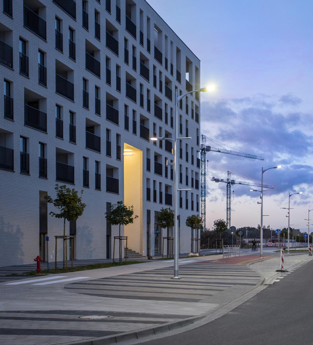 Zbigniew Maćków, przewodniczący Rady DSOIA RP, organizator Wrocław wizytówką Europy Rozwiązania urbanistyczno-architektoniczne zastosowane w Nowych Żernikach spełniają najwyższe światowe standardy i