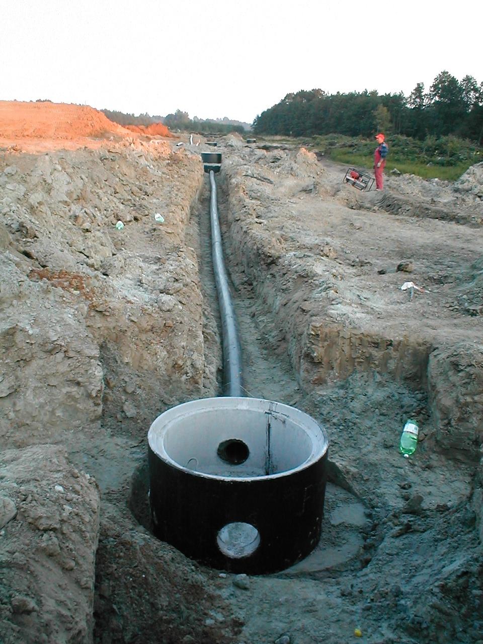 Budowa kanalizacji sanitarnej w rej. ul. Wspólnej W 2008 r zainteresowani właściciele działek w rej ul. Wspólnej przekazali darowiznę celową na rzecz Gminy Brzeszcze w wysokości 4.