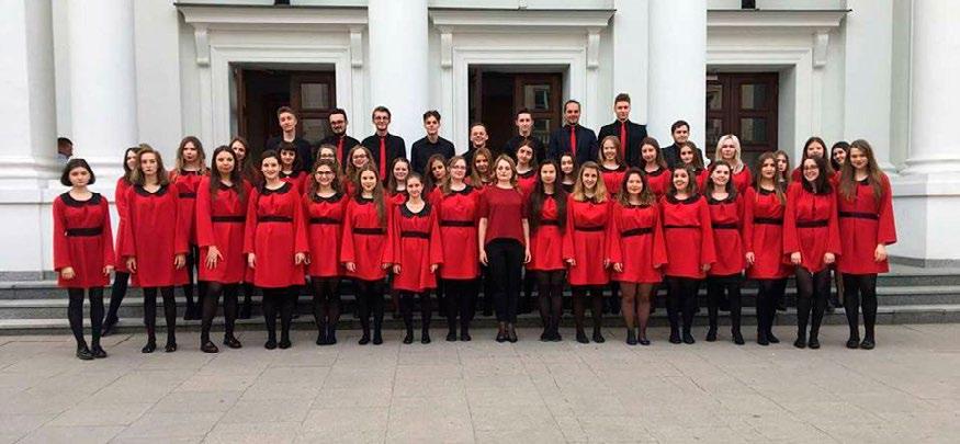 CHÓR LXXV LICEUM OGÓLNOKSZTAŁCĄCEGO IM. JANA III SOBIESKIEGO (Warszawa / Warsaw, Poland) Dyrygent / conductor: Liliana Bach 1.