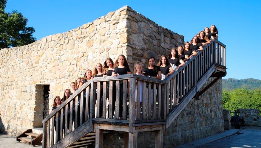 SANOCKI ZESPÓŁ WOKALNY SOUL (Sanok, Poland) Dyrygent / conductor: Monika Brewczak 1. Giuseppe Pitoni Cantate Domino 2.