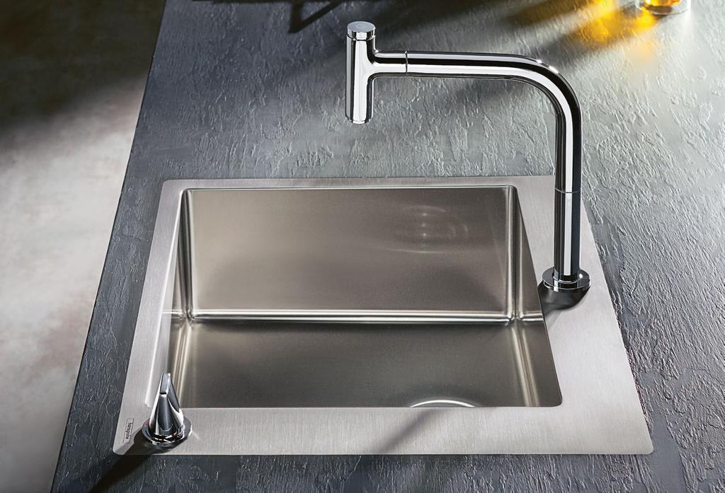 10 hansgrohe Zlewozmywaki w zestawach Combi i pojedyncze Nowe standardy w kuchni Najwyższej jakości materiały, stal szlachetna i granit SilicaTec Jako uzupełnienie zlewozmywaków ze stali szlachetnej