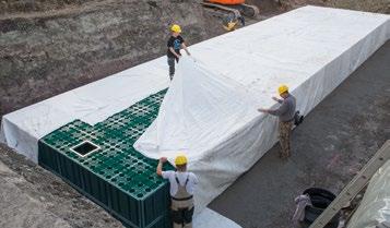 7. Prace wykończeniowe 7.4 Wykonanie otuliny z geowłókniny Instalację Rigofill należy całkowicie owinąć geowłókniną (np. RigoFlor).