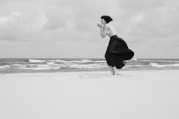 WARSZTATY JAPOŃSKIEGO TAŃCA BUTOH Z TO-EN fot. Paweł Maciak Zapraszamy na 3 dni intensywnych warsztatów tańca butoh z TO-EN.