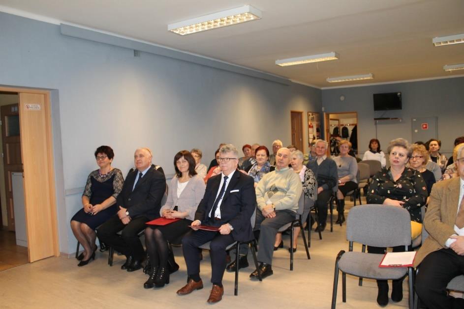 Trzeciego Wieku z Koniecpola i Poczesnej oraz przedstawicieli samorządów