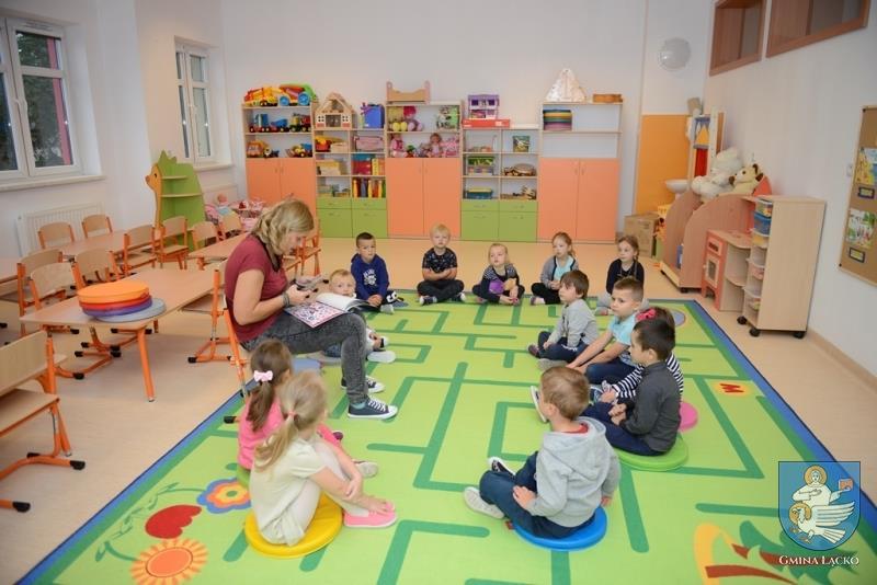 4 września br. rozpoczęło swoją działalność nowo utworzone Samorządowe Przedszkole mające swoją siedzibę w Zespole Szkolno-Przedszkolnym w Łącku.