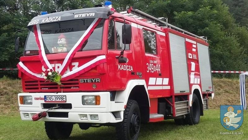 Nowy samochód bojowy dla OSP Kadcza, przekazany