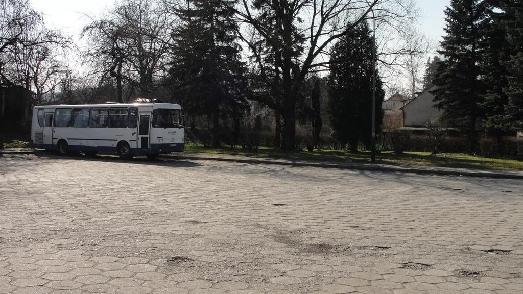 Rysunek 32 Stan nawierzchni placu autobusowego w