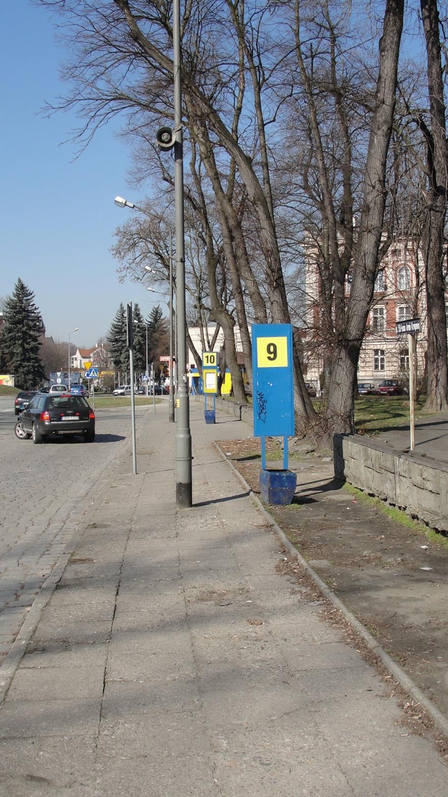 Rysunek 55 Każde stanowisko przystanku autobusowego posiada