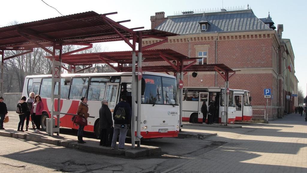 Rysunek 71 Nawierzchnia dworca autobusowego w
