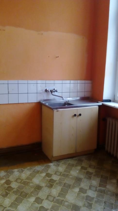 ponoszonych przez wynajmującego kosztów, obejmujące: wodę i ścieki oraz kosztów zużycia energii