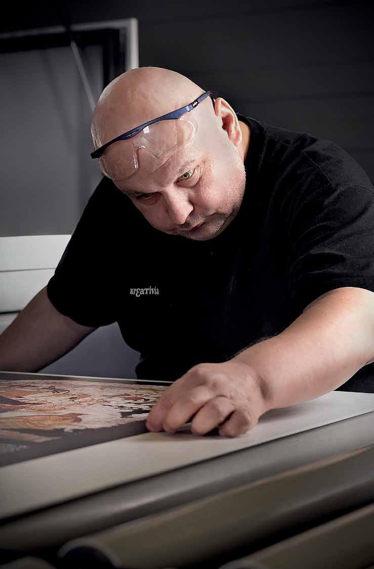 Drukarnia Wielkoformatowa Kreativia to drukarnia wielkoformatowa oferująca wiodące technologie druku na materiałach sztywnych, rolowych oraz na tekstylnych.