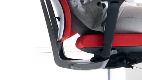 The height of the seat adjusts quickly with a simple pull of a lever.