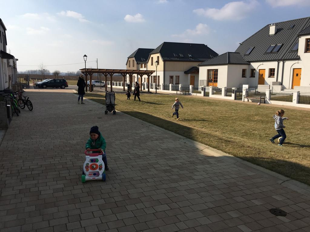 FINANSOWE ZA I