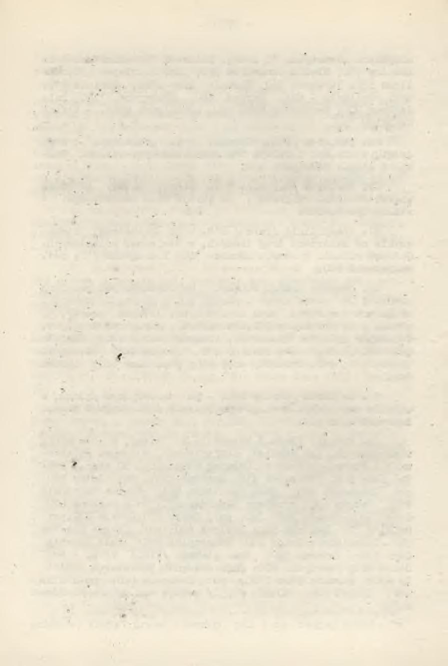 - 48 - C l; glauca F ik. - Na ziemi g lin ia s t e j, w lasach hukowo-jodłowych i świerkowych.* Gatunek rzadki. 2 s ta n.: Czupel 620; fo r., m uricelloides Sandst. - S k a lista 630. C l. rangiform is Hoffm.