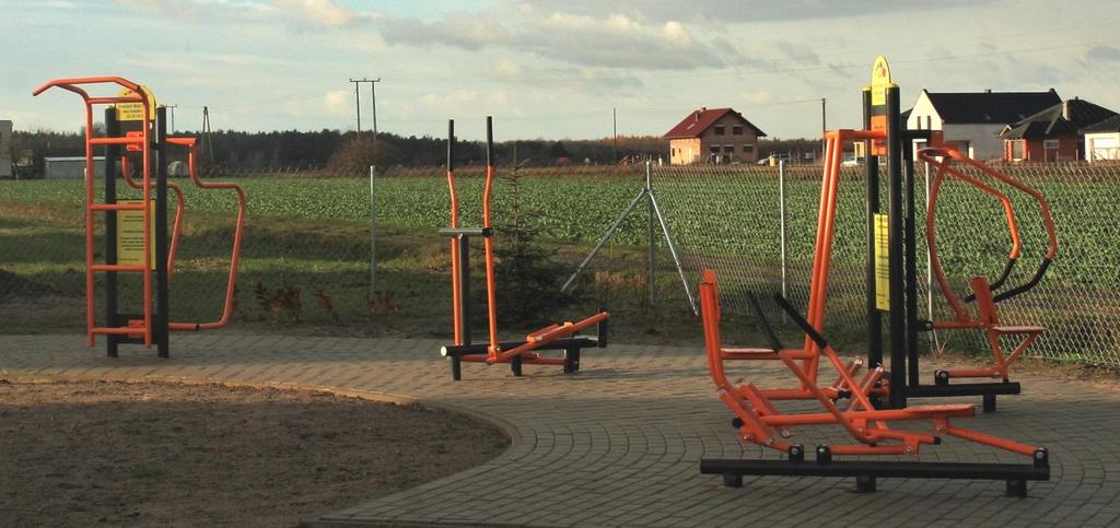 Konkurs: Pięknieje wielkopolska wieś - 2015 Budowa siłowni zewnętrznej we wsi