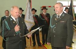 Grzesiak, Zbigniew Korzeniowski - odnaczeni medalem. Grażyna Kret z aktem nadania członkostwa honorowego klubu.