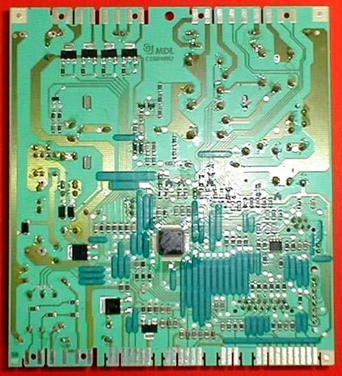 Wizualne sprawdzenie modułu sterowania Cuore Control produkcji MDL w wersji 48 kontaktów Pralki Hoover model VHD 812 - metody sprawdzenia podzespołów elementy