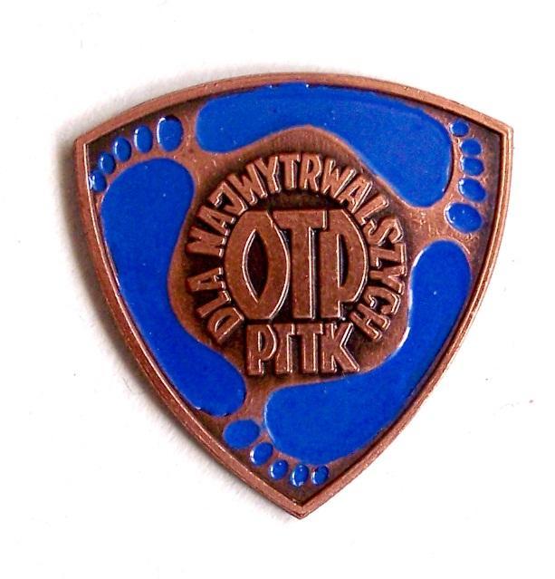 OTP DLA NAJWYTRWALSZYCH - WETERAN PIESZYCH SZLAKÓW R e g u l a m i n - Odznaka została ustanowiona przez Klub Przodowników Turystyki