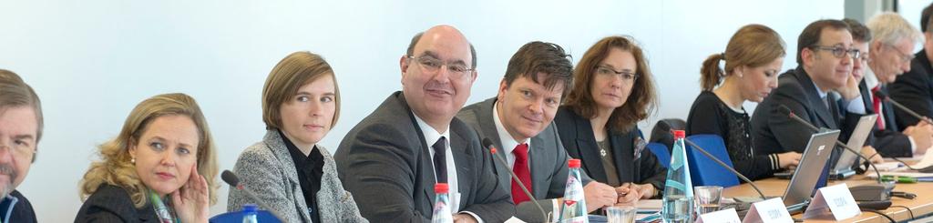 4. Kolegia organów nadzoru oraz transgraniczne zarządzanie w sytuacjach kryzysowych i rozwiązywanie kryzysów Zadania EUNUiPPE wykraczają poza pracę czysto regulacyjną i obejmują konkretne obowiązki w