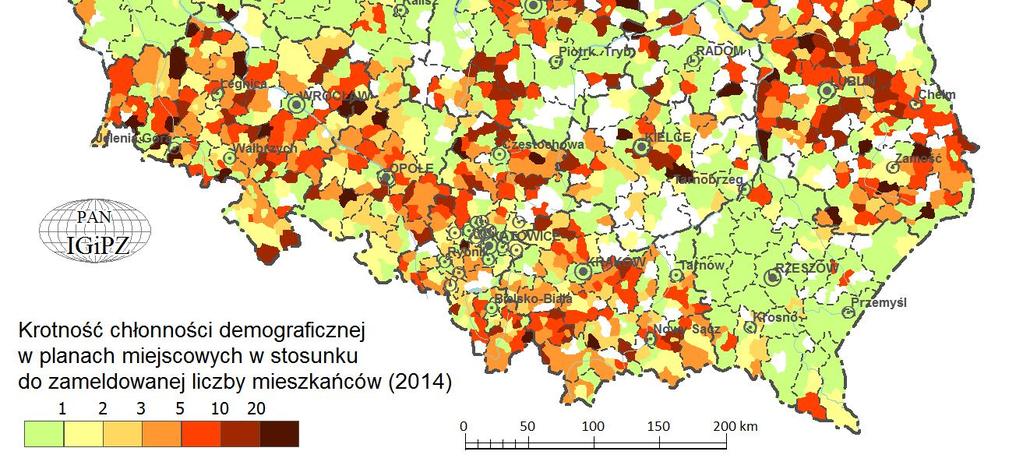 miejscowych w stosunku do zameldowanej liczby mieszkańców (2014)