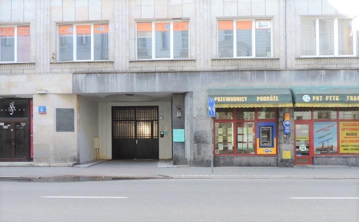 poz. 7 ul. Kredytowa 6 - pow. 38,08 m 2 Zdjęcia lokalu Przydatne adresy/telefony 1. Administracja Domów Komunalnych nr 5, ul. K.I.