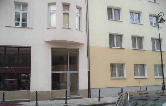 Jezuicka 1/3 obejrzenia lokalu, odbioru kopii rzutów lokalu, opłat za media, informacji o stanie
