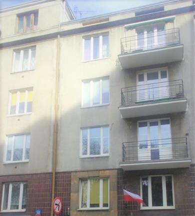 poz. 15 ul. Solec 30 - pow. 16,15 m 2 Zdjęcia lokalu Przydatne adresy/telefony 1. Administracja Domów Komunalnych nr 6, ul. F.S. Jezierskiego 3/5 obejrzenia lokalu, odbioru kopii rzutów lokalu, opłat za media, informacji o stanie technicznym lokalu e-mail do ADK-6: adk6@zgn.