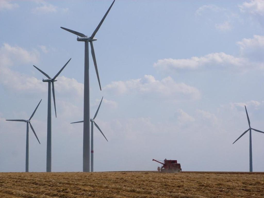 Specjalność dotyczy głównie: zasad działania, budowy, projektowania, badania, instalowania oraz diagnostyki ekologicznych źródeł energii elektrycznej, również z magazynami energii eksploatacji