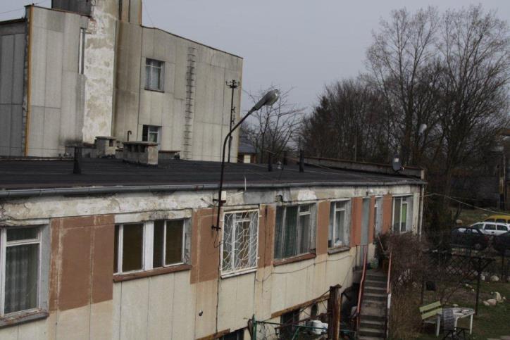 Jednocześnie Zarząd podjął decyzję o ogłoszeniu nowego przetargu na sprzedaż powyższych nieruchomości, zwolnionych z obowiązku doliczania podatku VAT. 1. 13/13 3521 2.
