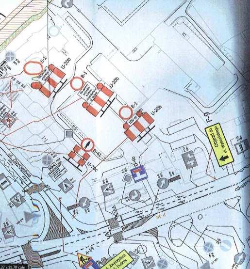 Z planu sytuacyjno-graficznego można stwierdzić, że w miejscu gdzie doszło do wypadku był zakaz