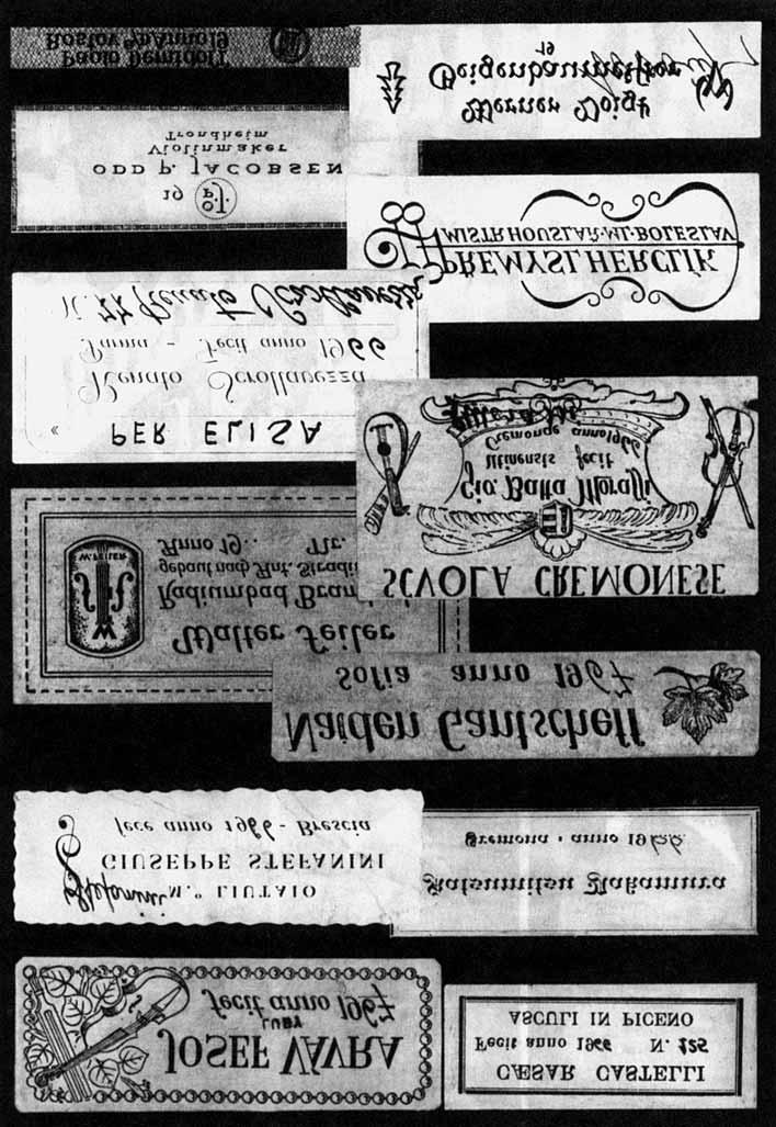 204 Kartki lutnicze, które organizatorzy Konkursu otrzymuj¹ w zalakowanych kopertach, wraz z personaliami twórców, to niekiedy bardzo pomys³owe symbole graficzne O rozwoju Miêdzynarodowych Konkursów