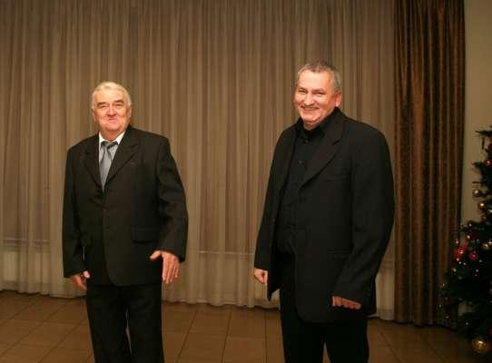 W ciągu mijającego roku odeszli od nas: Stefan Szlejer, Isia (Maria) Nowakowska, Adam Lipiński, Czesław Astapko, Stanisław Lejbasz, Jan Gordon, Helena Sienkiewicz-Szkuta, Leszek Kuligowski.