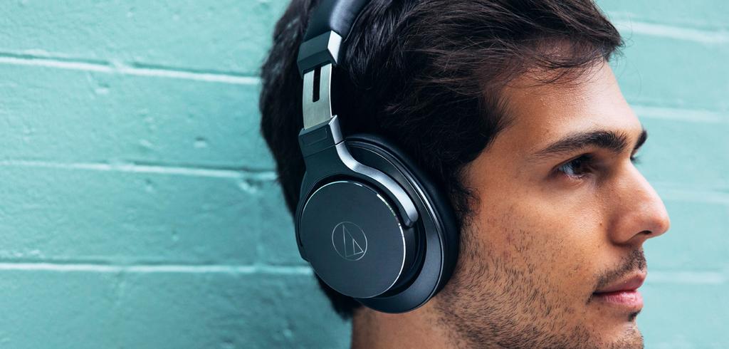 Z High Definition Bluetooth usłyszysz jeszcze więcej Kompatybilne z urządzeniami audio Qualcomm aptx HD*, gwarantują lepszą niż CD jakość dźwięku bezprzewodowego.